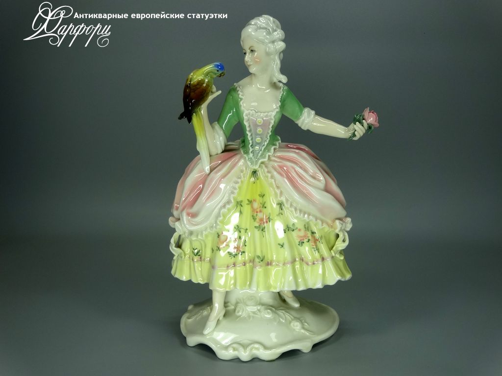 Купить фарфоровые статуэтки KARL ENS, Дама с попугаем и розой, Германия
